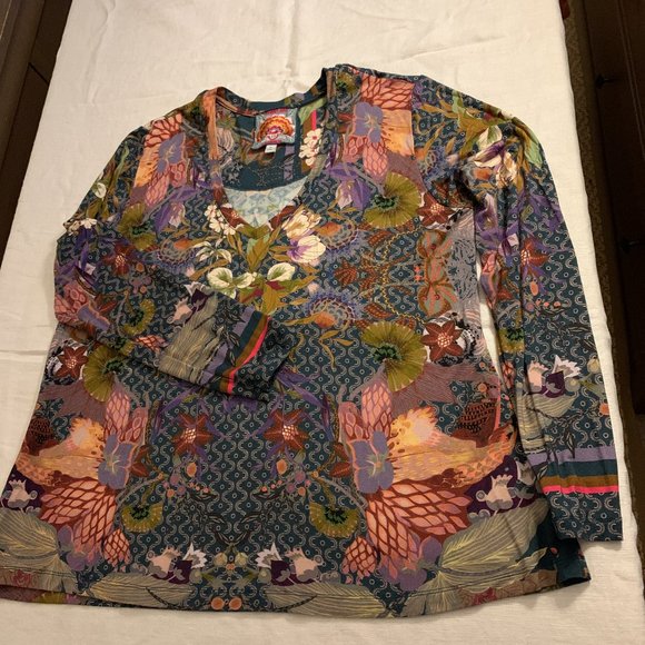Johnny Was Tops - Johnny Was Los Angeles  Tee Size M